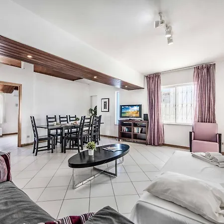 Cay Villa